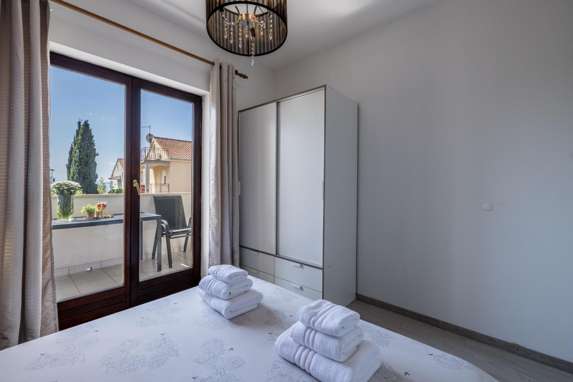 Holiday Home Krishto Trogir Luaran gambar