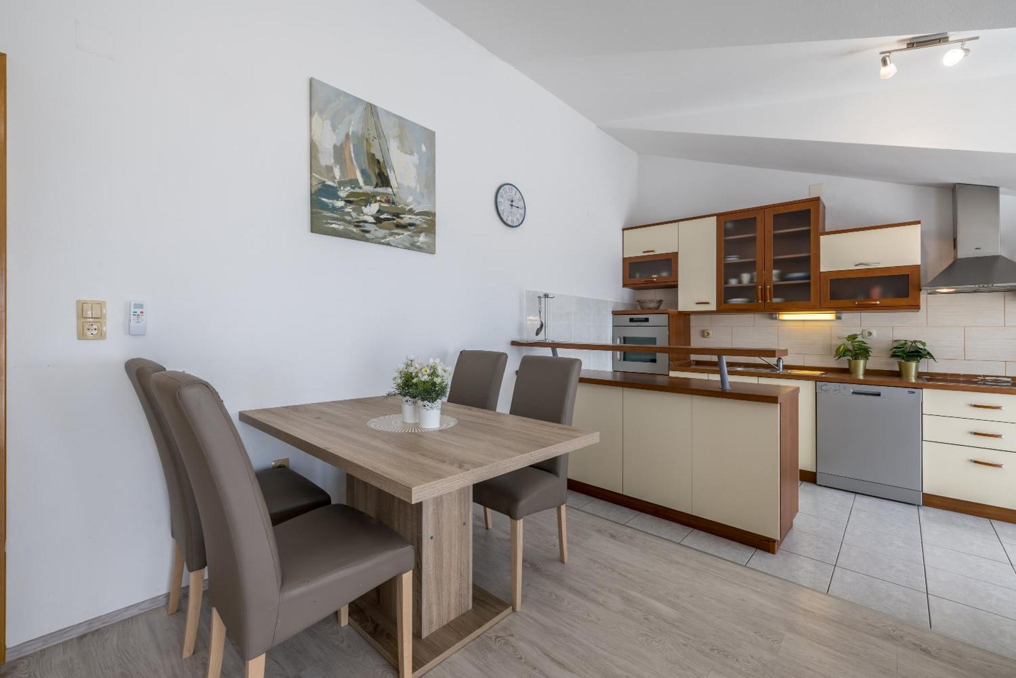 Holiday Home Krishto Trogir Luaran gambar