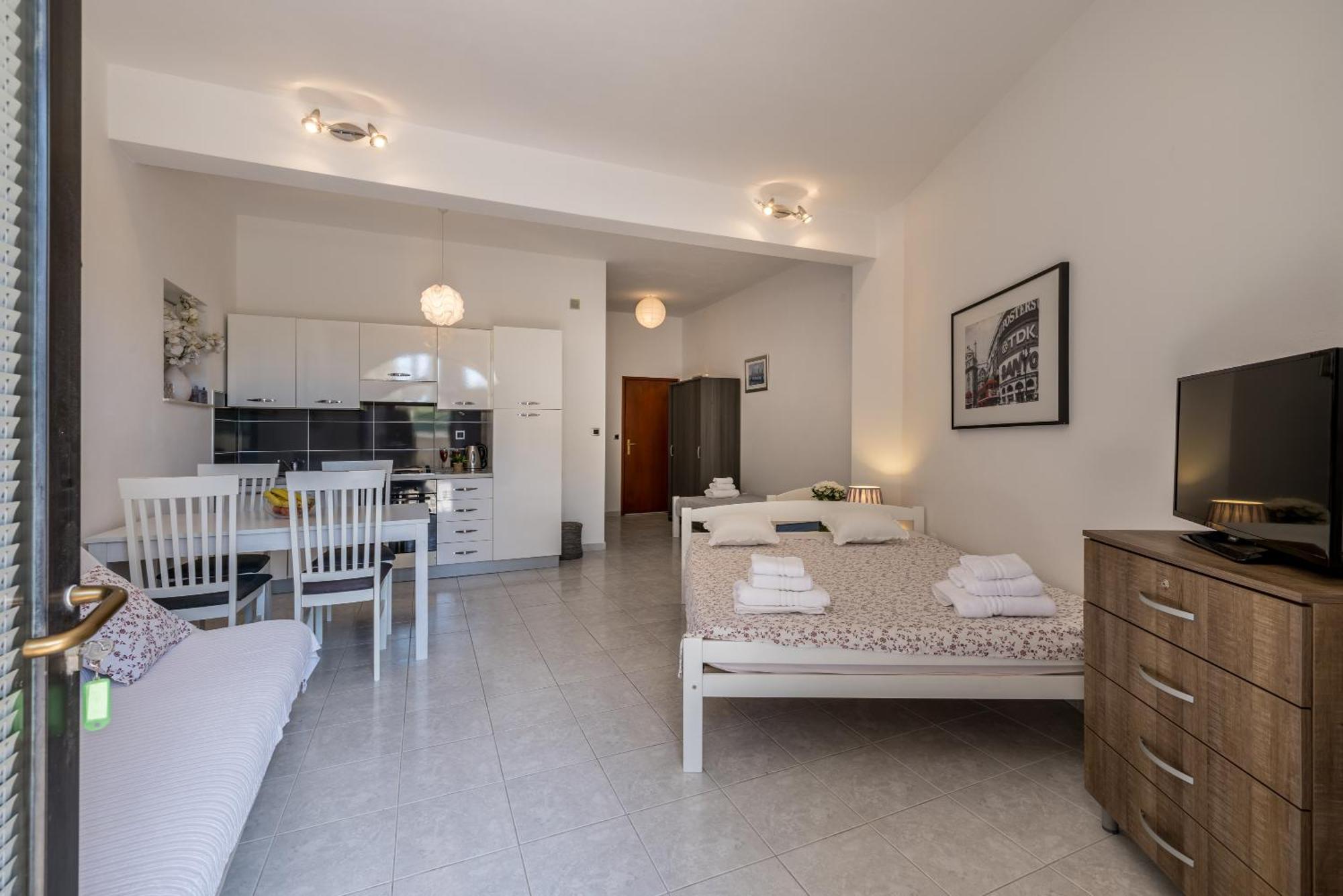 Holiday Home Krishto Trogir Luaran gambar