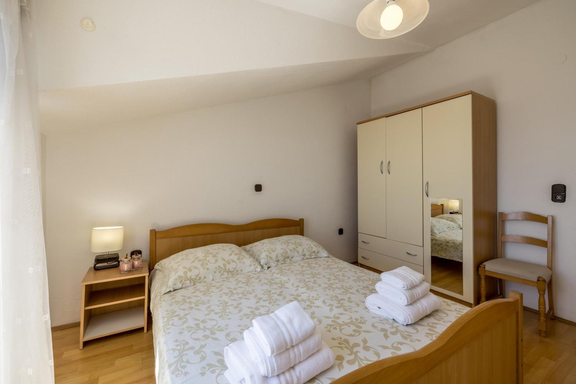 Holiday Home Krishto Trogir Luaran gambar