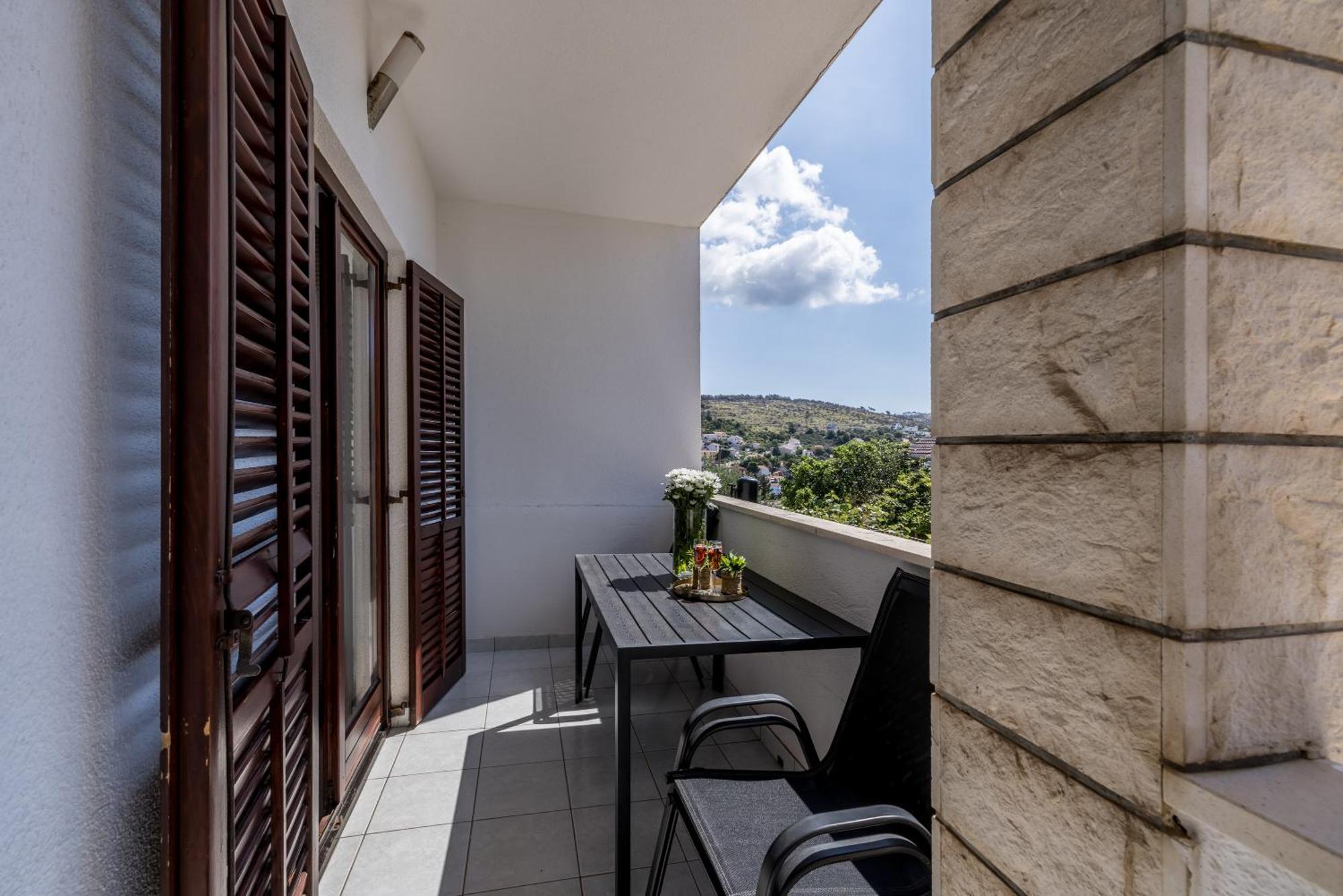 Holiday Home Krishto Trogir Luaran gambar
