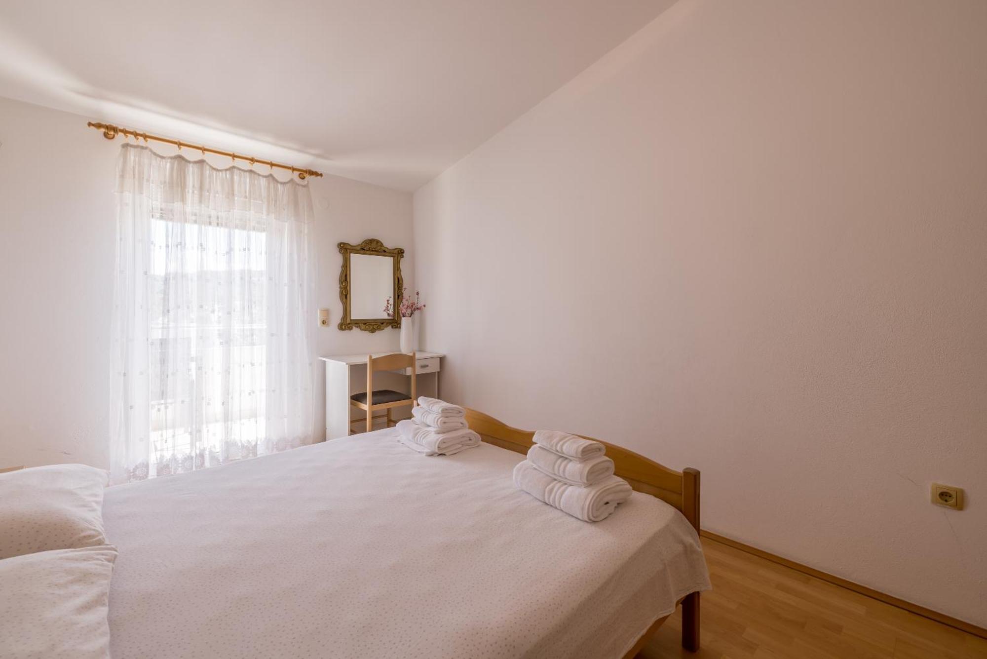 Holiday Home Krishto Trogir Luaran gambar