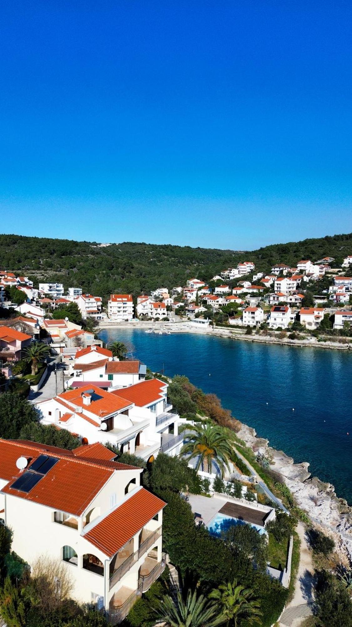 Holiday Home Krishto Trogir Luaran gambar